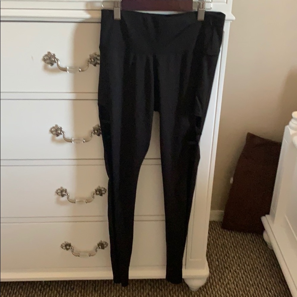 Athletic leggings